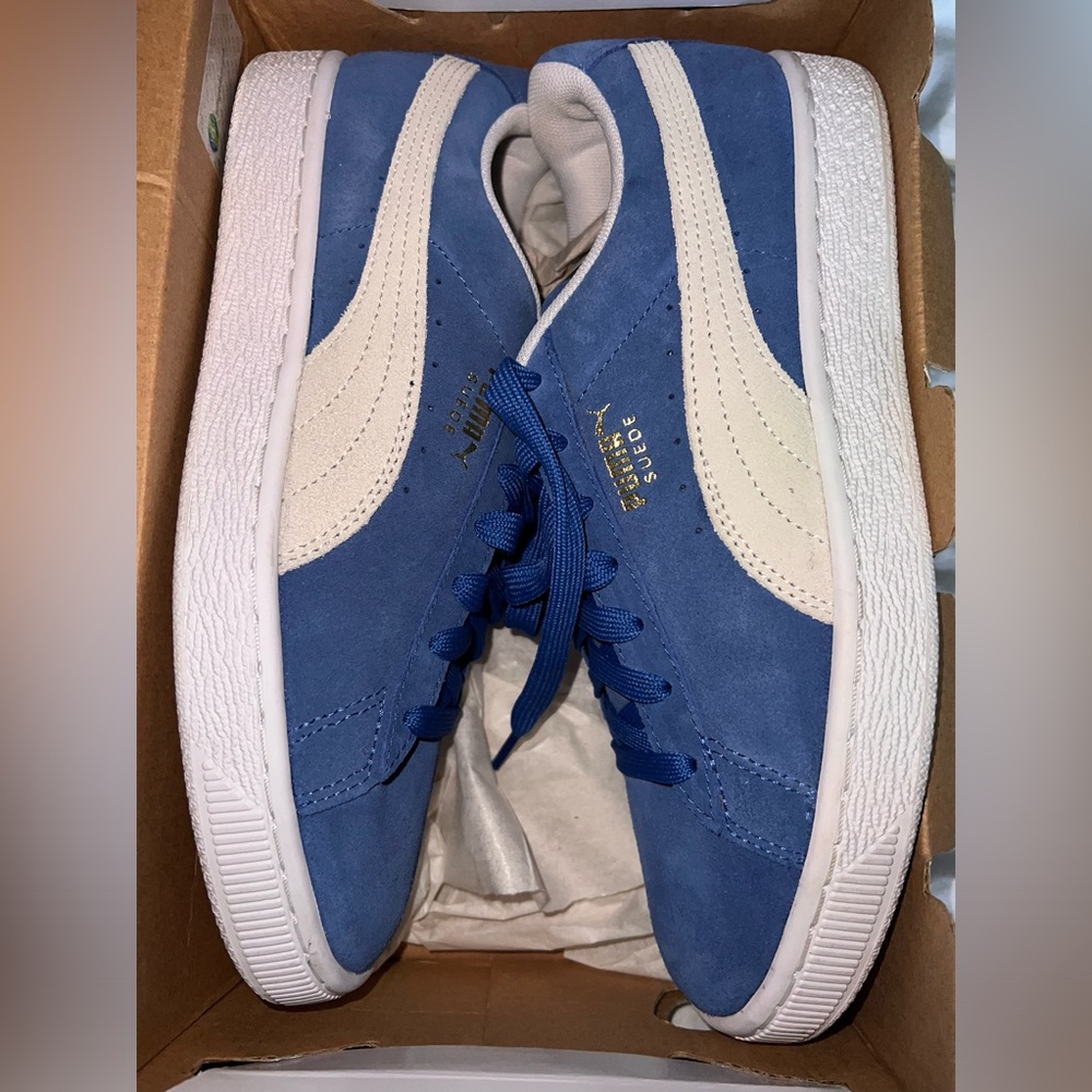 Brand new Blue suede Pumas